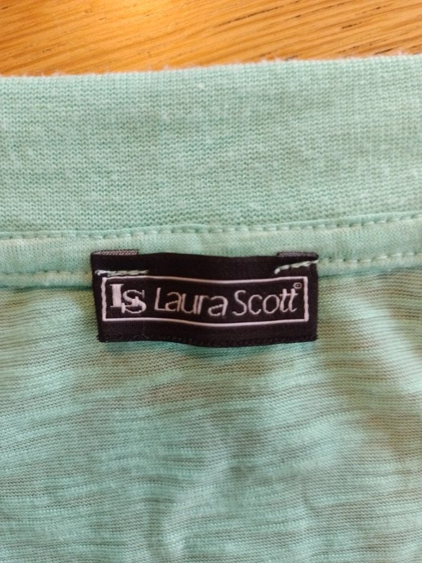 Laura Scott. Elegantes T-Shirt - Bluse - Tunika. Polyester. Größe S-M. 