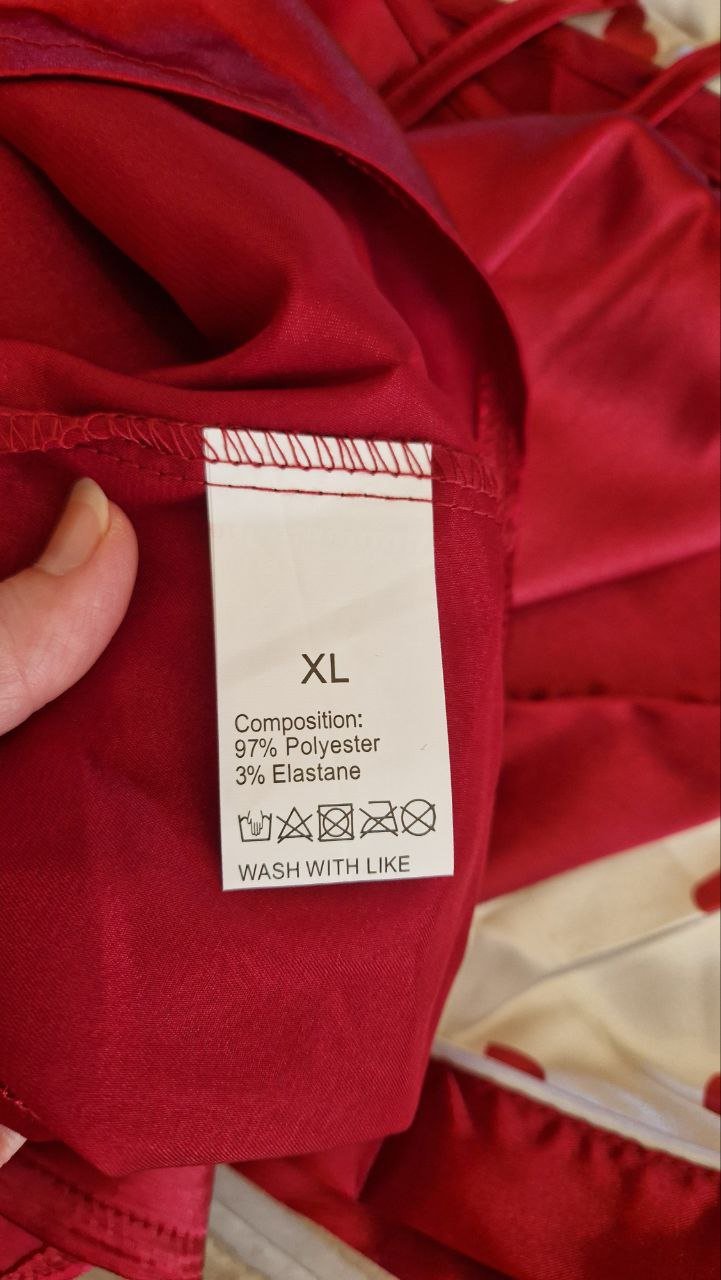 Damen Schlafanzug. Pyjama Set, Nachtwäsche.  Satin.  Größe XL. 