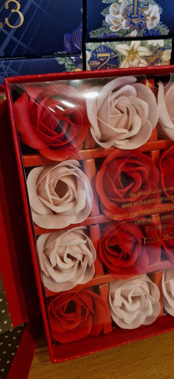 Rosen Seifenblume Geschenkbox. Geschenk für Valentinstag