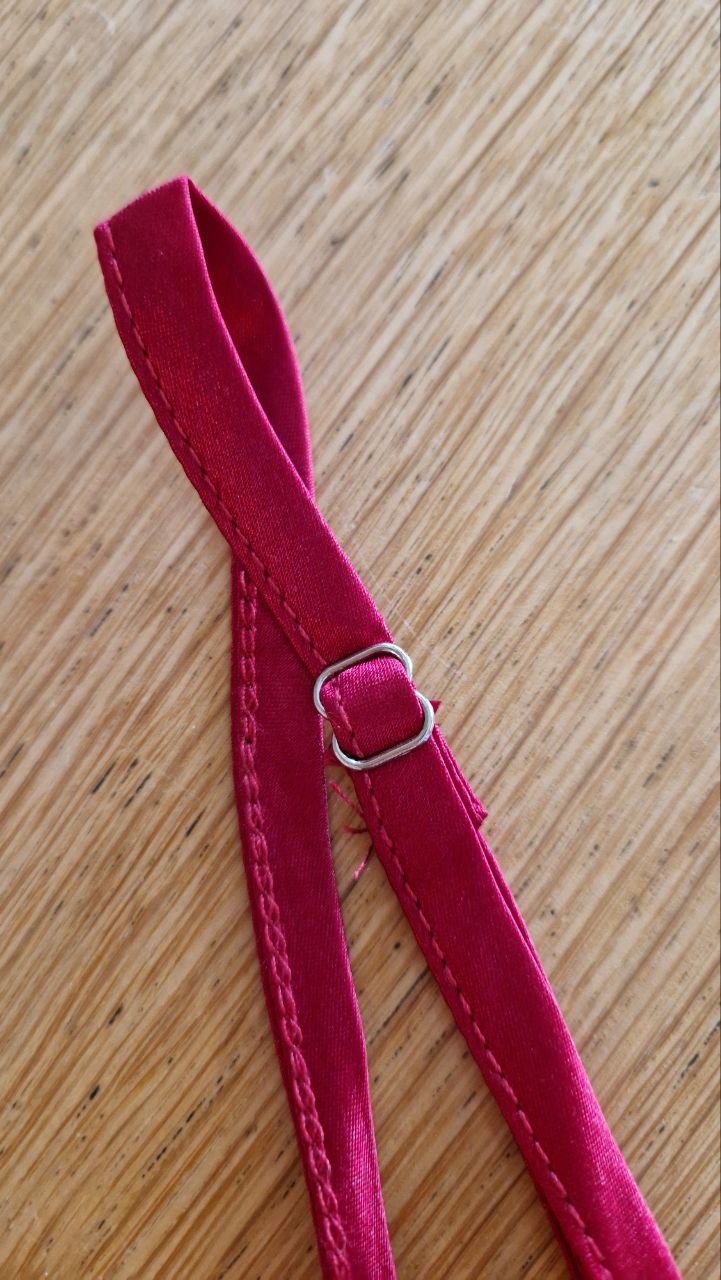 Damen Schlafanzug. Pyjama Set, Nachtwäsche.  Satin.  Größe XL. 