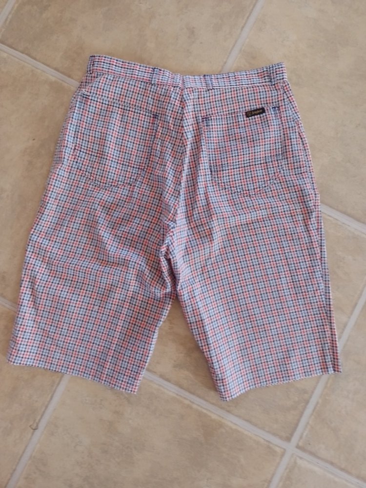 Wie neu. Bequeme Shorts. Baumwolle + Polyester. Größe S-M.  