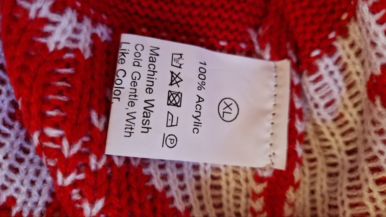 Weihnachtsmuster-Pullover.  Langarm-Raglan.  Größe XL. 