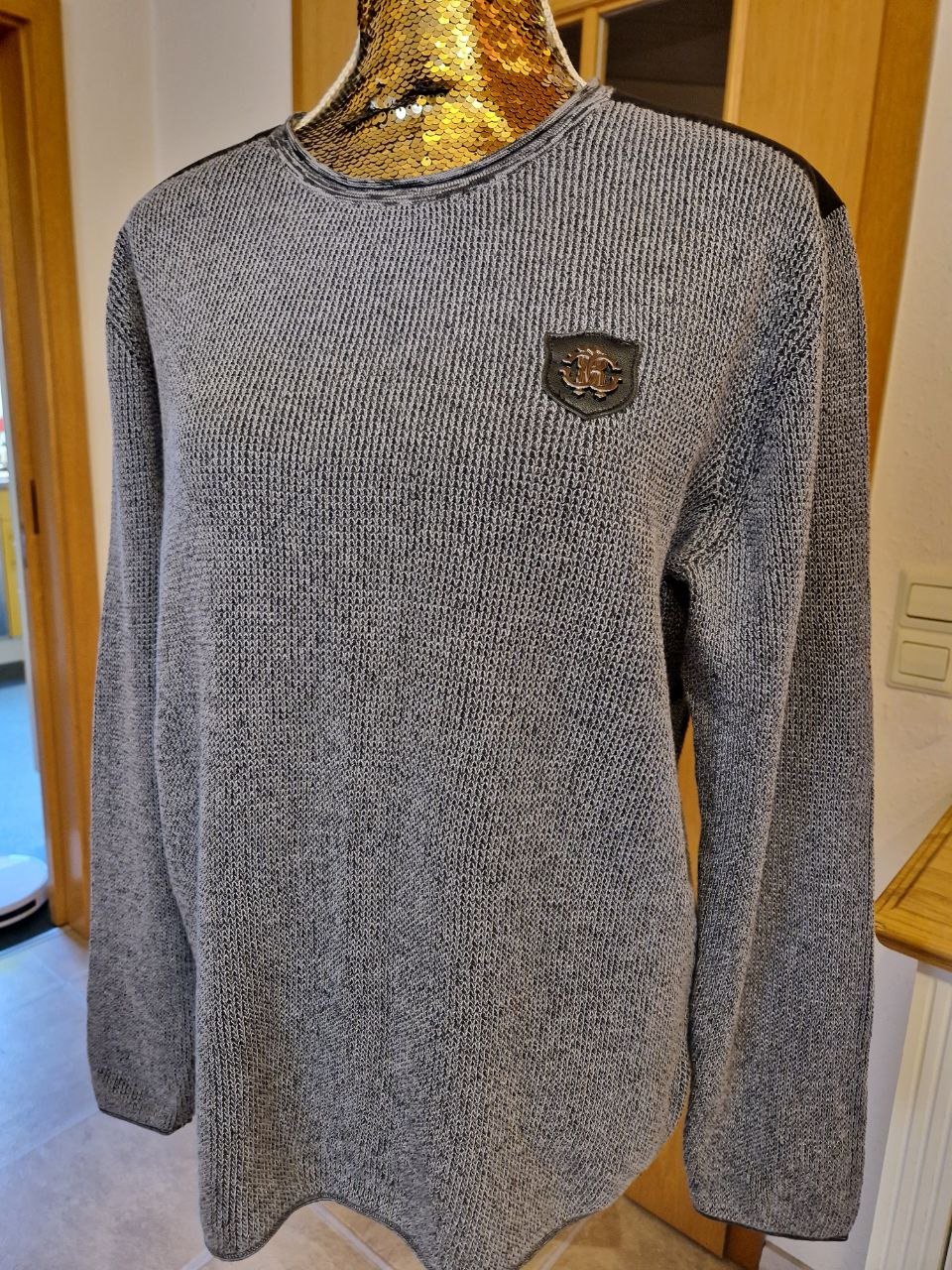 Schöner Herrenpullover.  Baumwolle. Größe M ( 48-50 ).