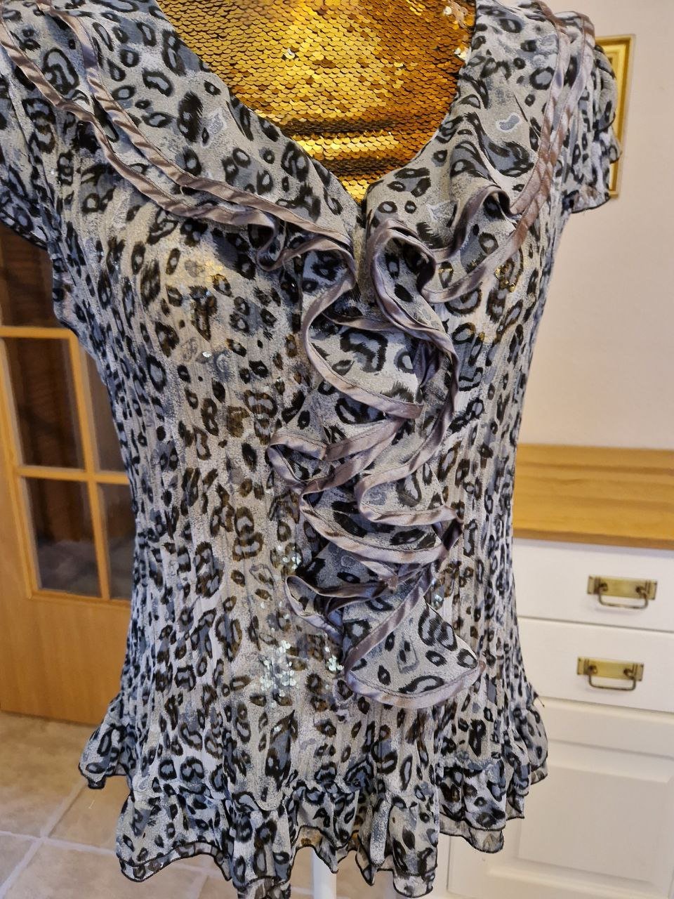 Duohui Fushi. Bequeme Bluse - Tunika - T-Shirt . Größe  M. Seide + Viskose. 