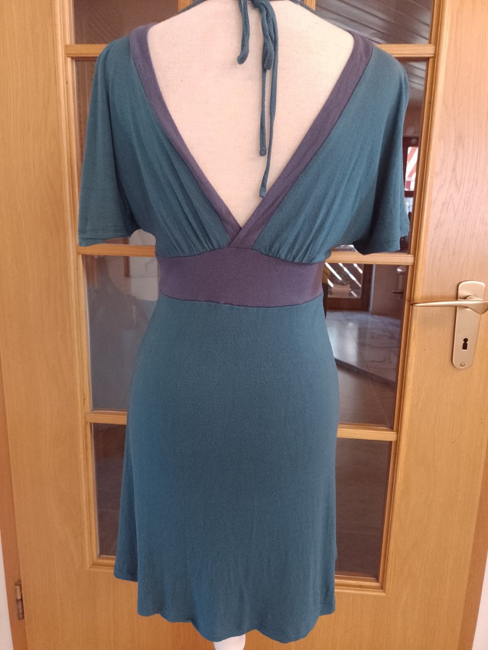 Leichtes Sommerkleid. Baumwolle + Elastan. Große S-M.