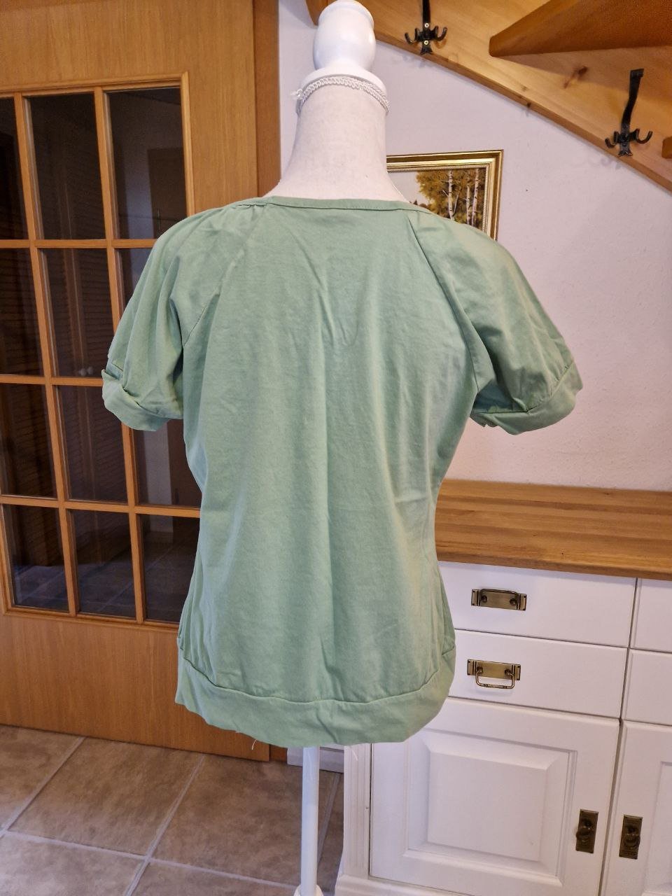 Bequemes T-Shirt.  Baumwolle.  Größe M-L. 