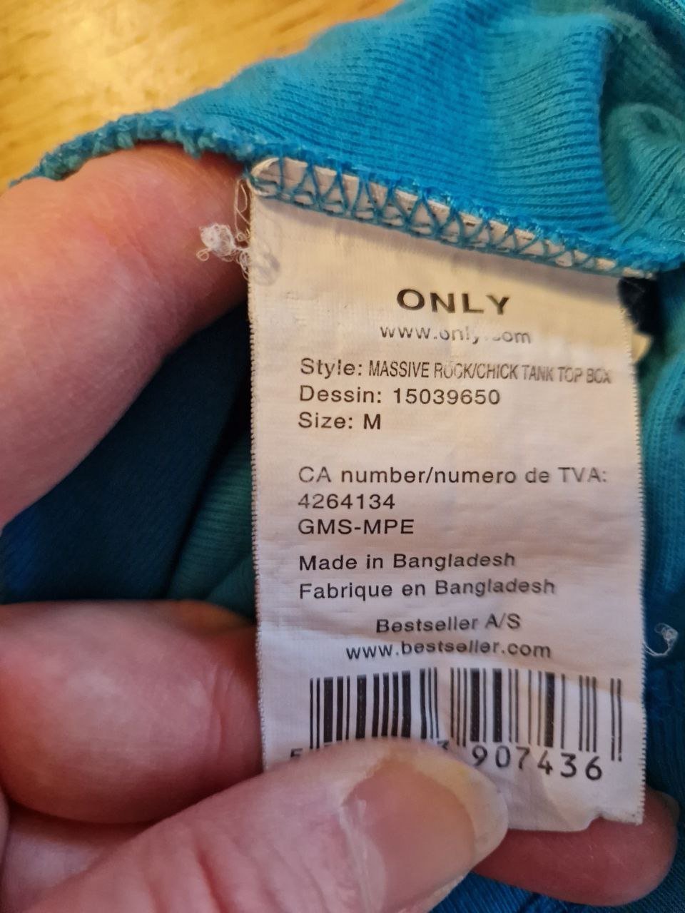 Only. Bequemes T-Shirt - Top - Trägerhemd. Größe S 