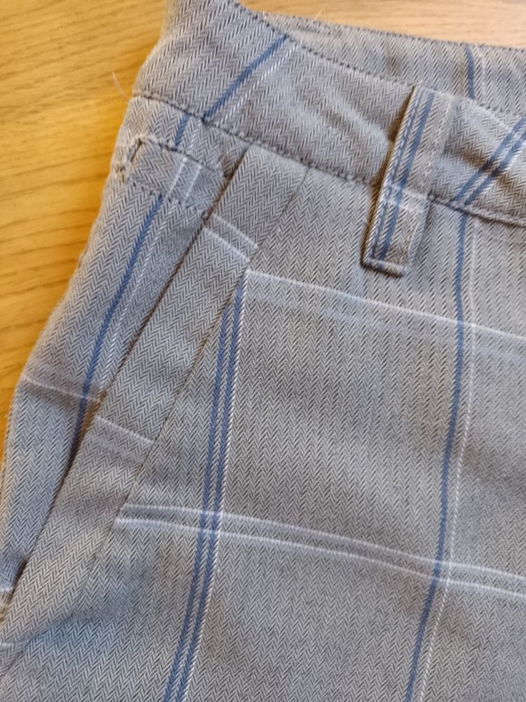 Much More.  Bequeme Herrenshorts . Größe L. 