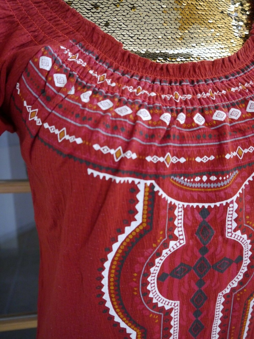 Elegantes T-Shirt - helle Bluse. ?? Größe 44 