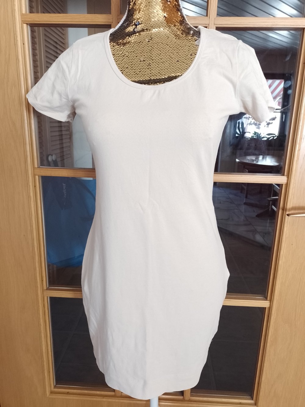 Langes T-Shirt. Baumwolle. Größe M.