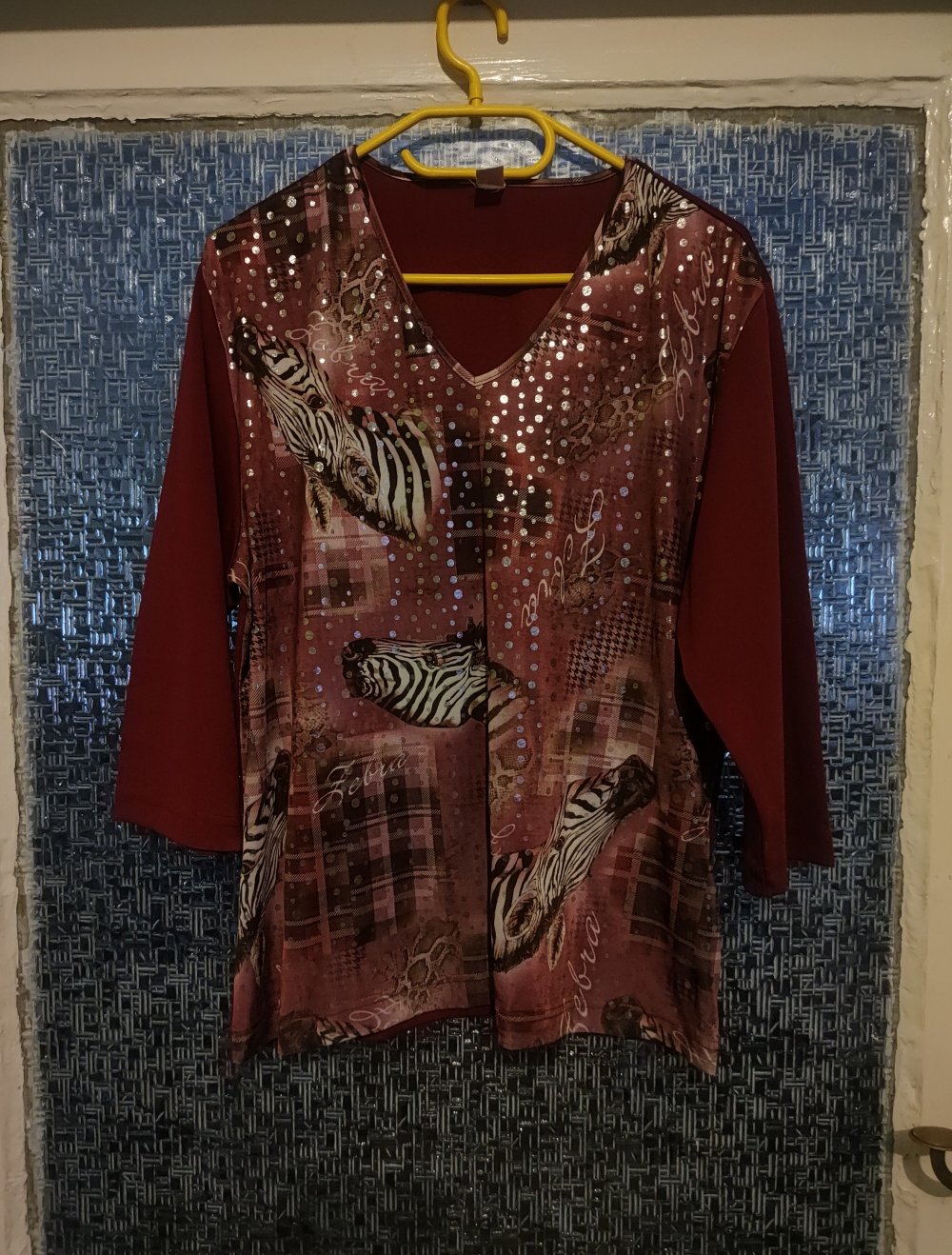 Neuer dünner Pullover in 44/46 mit 3/4 Ärmel.