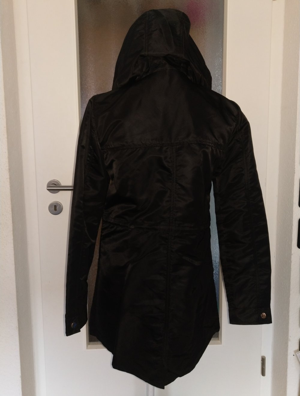 Neuer Regenmantel in S