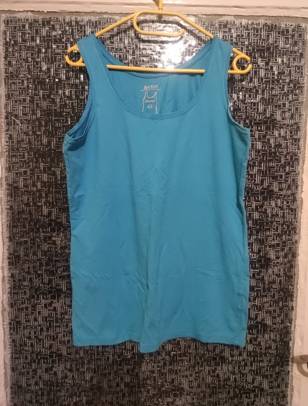 Tank Top in 42 Basic