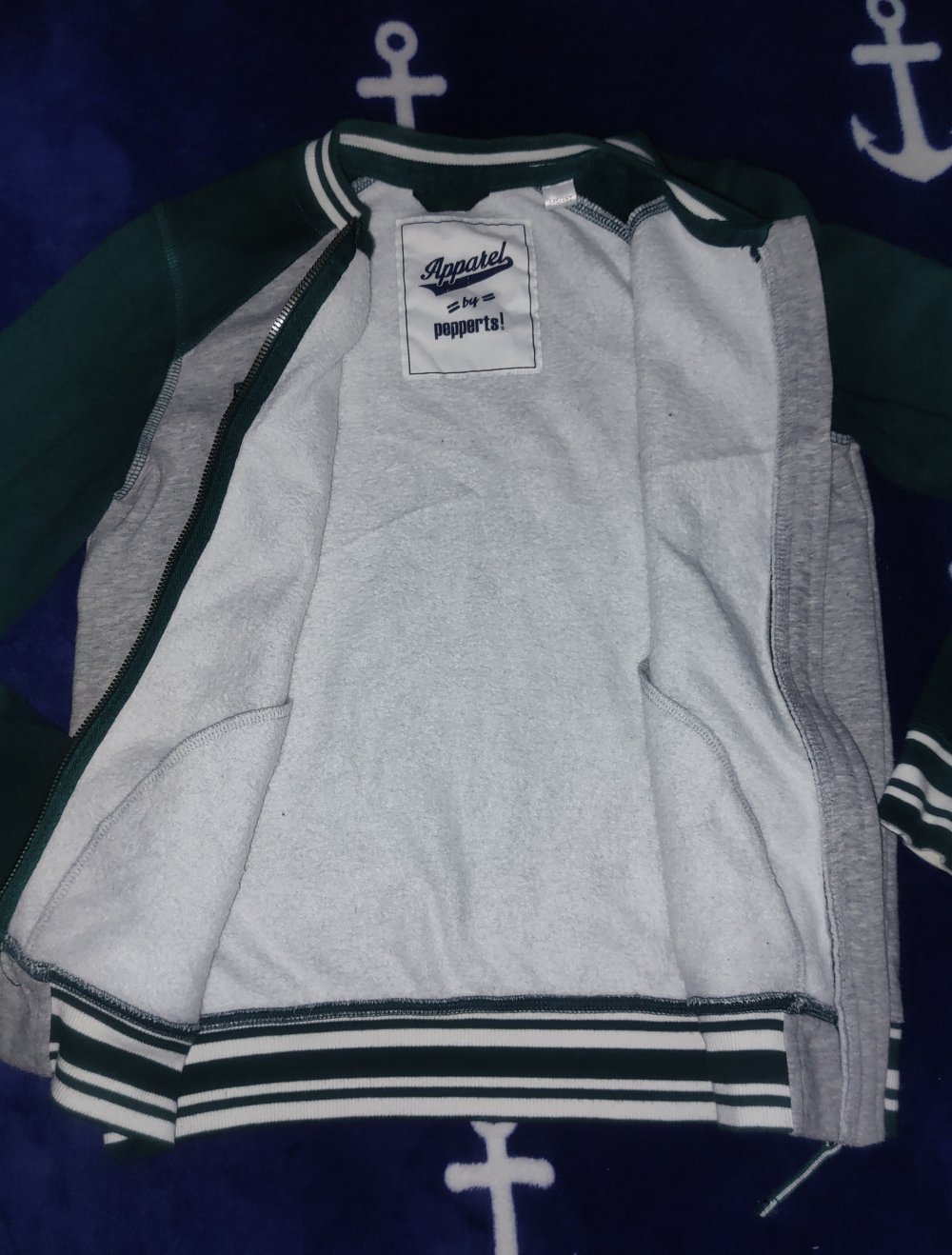 Neue Stoffjacke in 146/152