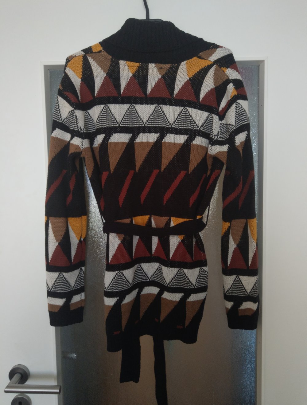 Neue Strickjacke in S 36/38