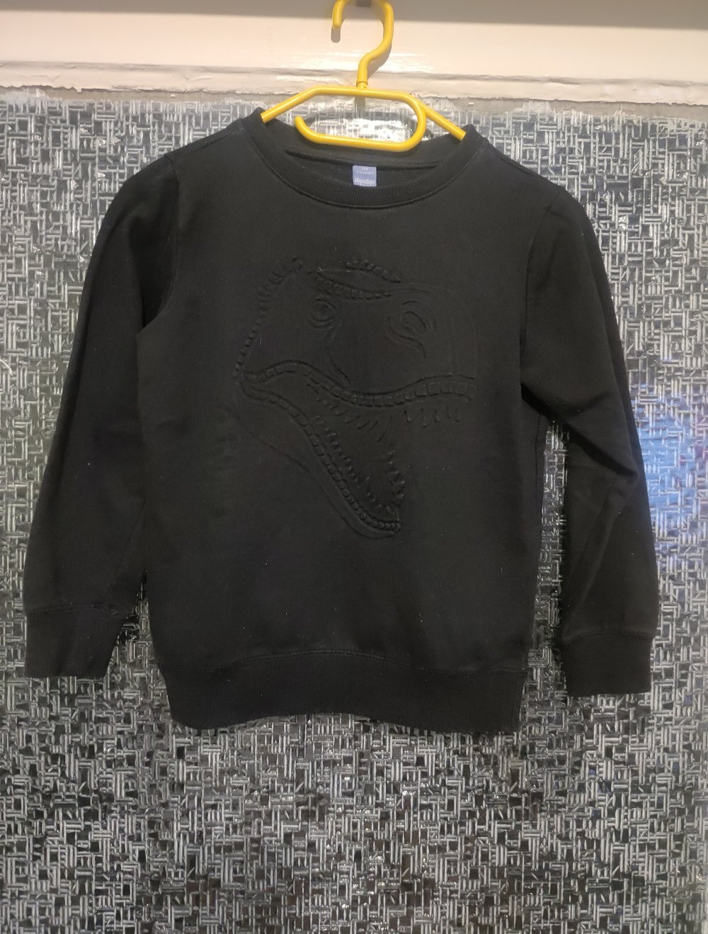 Pullover mit 3D Druck Dino in 128
