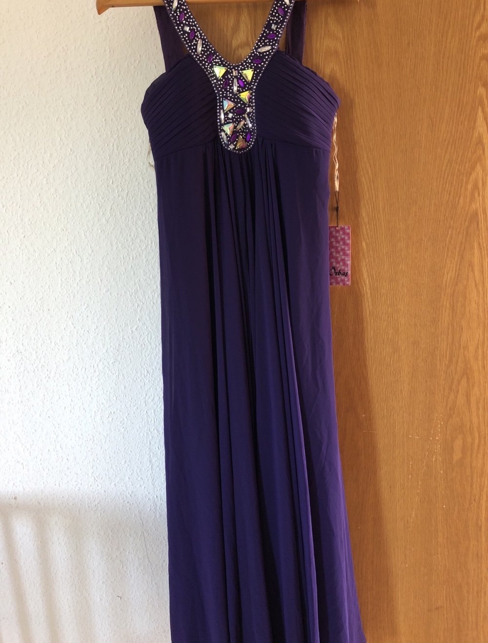 Abendkleid neu mit Etikett