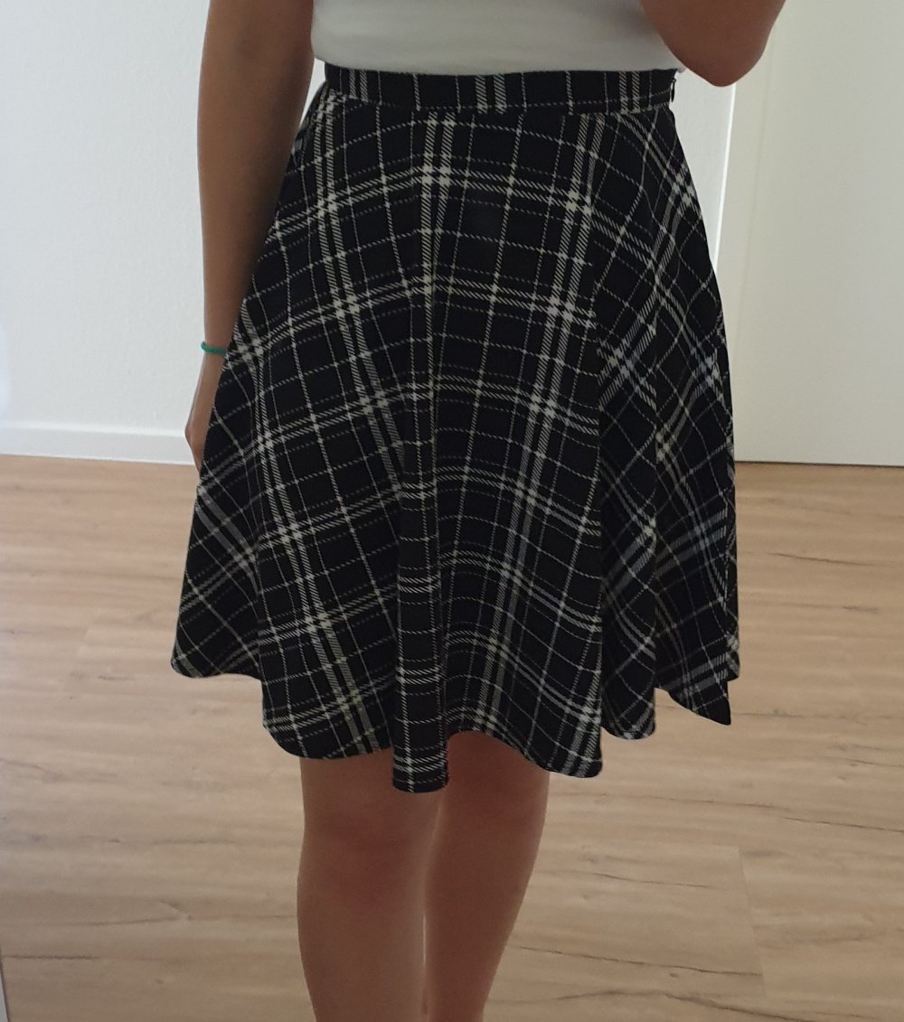 Kariertes A-Line Rock