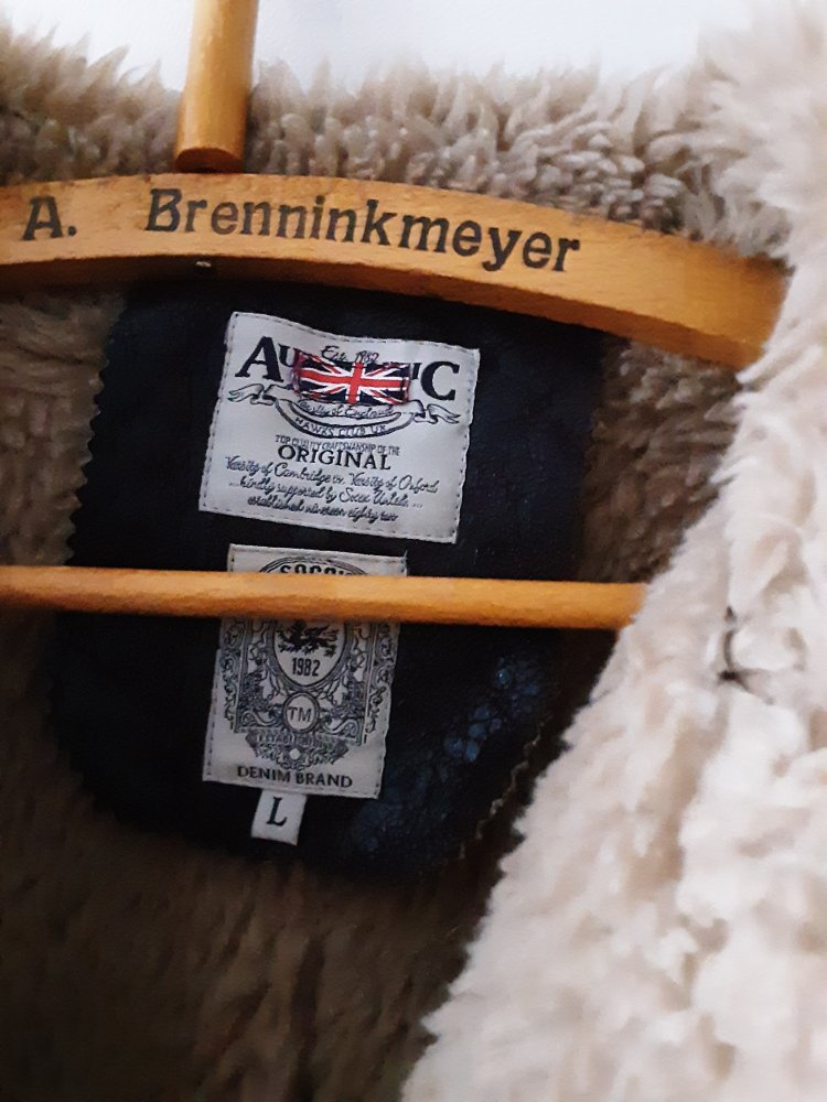 Jacke der Marke SOCCX 