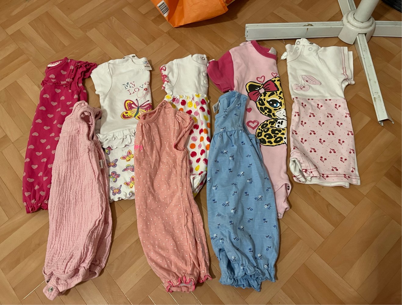 babystrampler mädchen in 68.