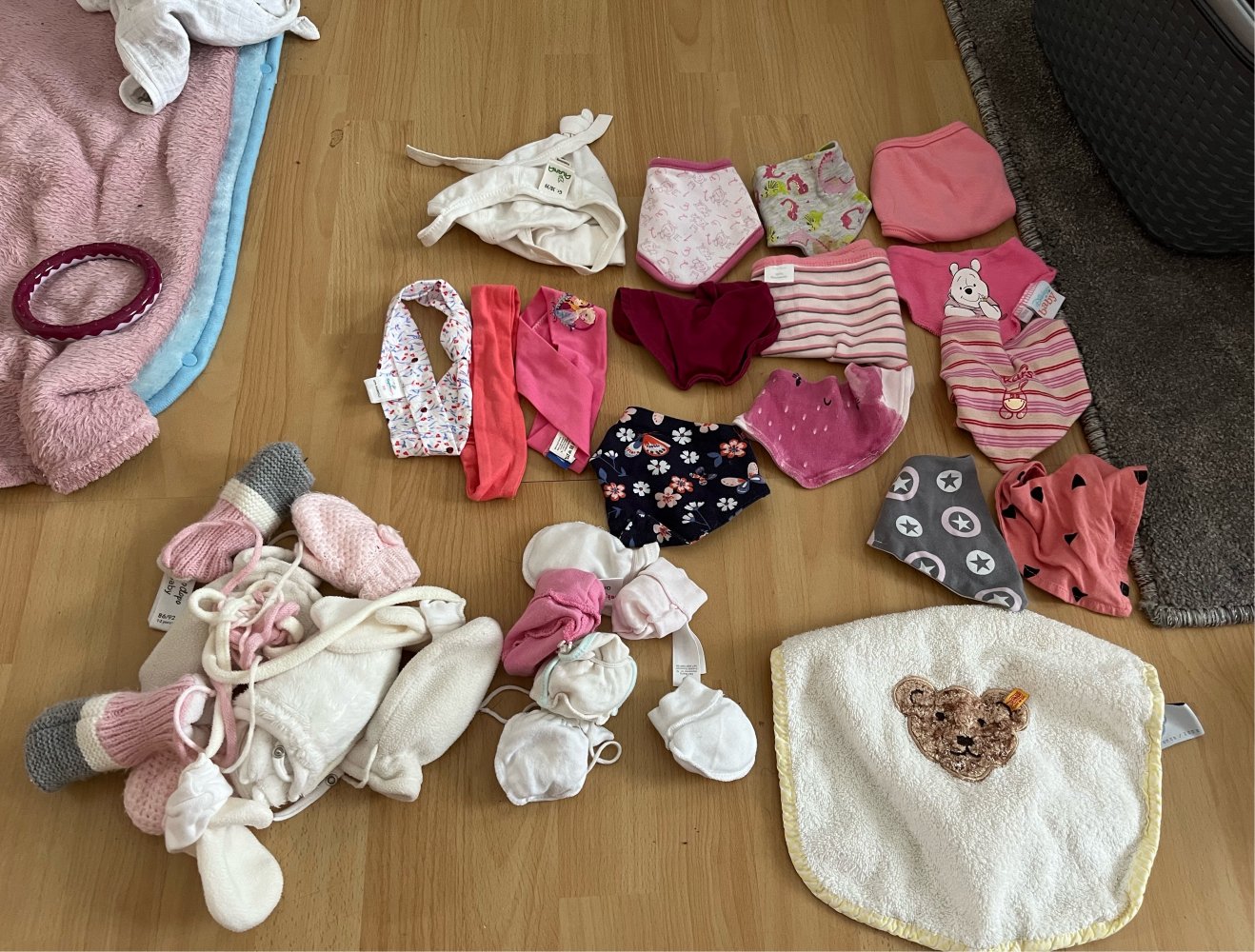babyhalstücher, fäustlinge, handschuhe