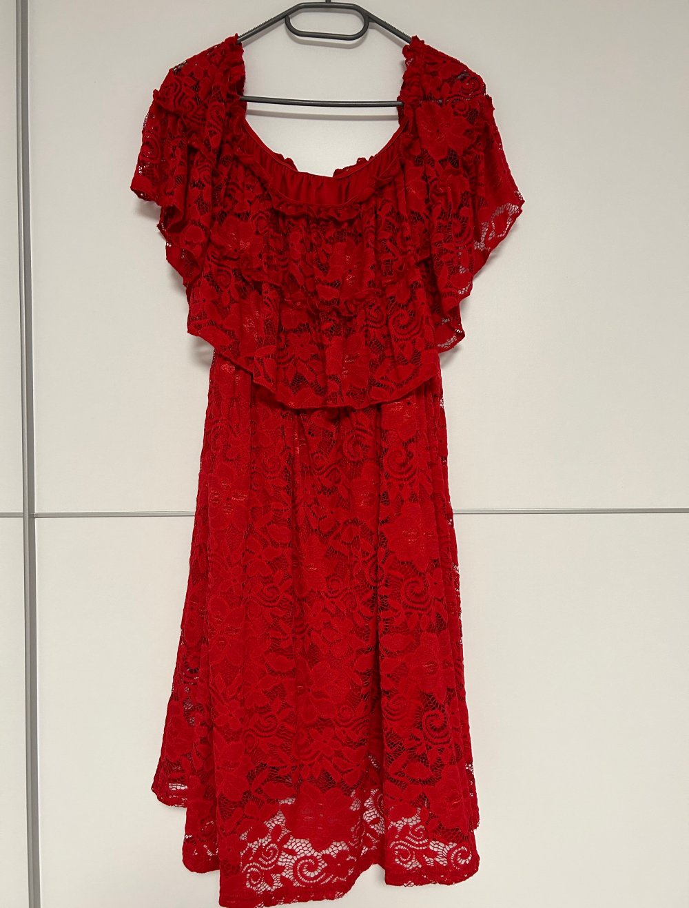 Rotes,kurzes Kleid