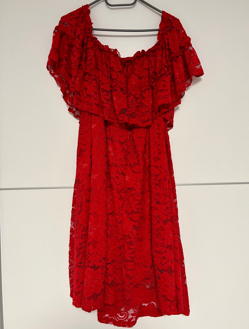 Rotes,kurzes Kleid