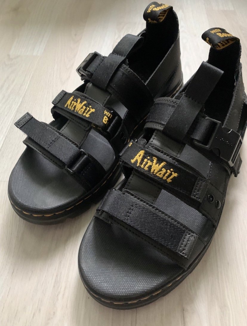Dr. Martens Herren Sandalen