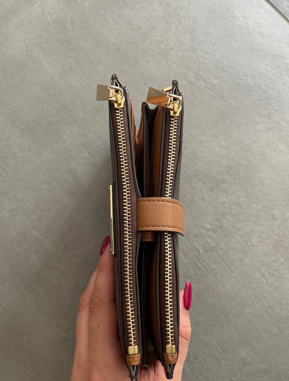 Smartphone-Brieftasche Jet Set mit Logo