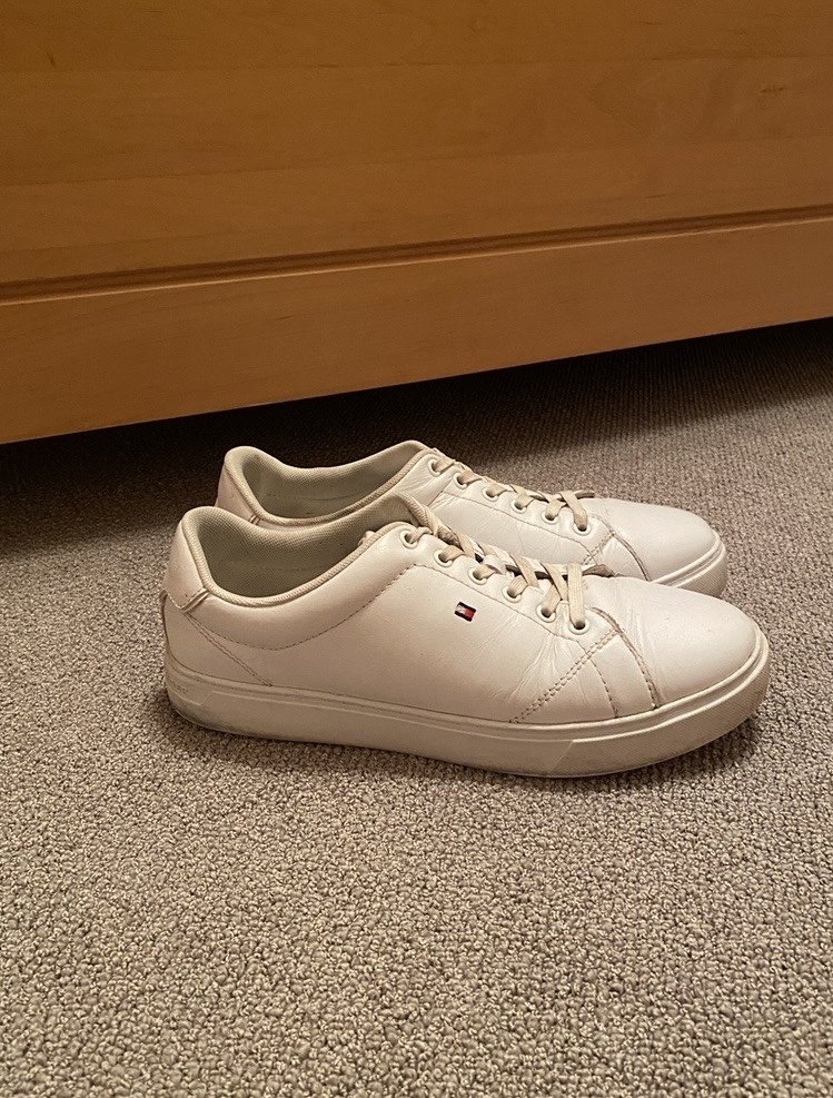 Tommy Hilfiger Sneaker Größe 39