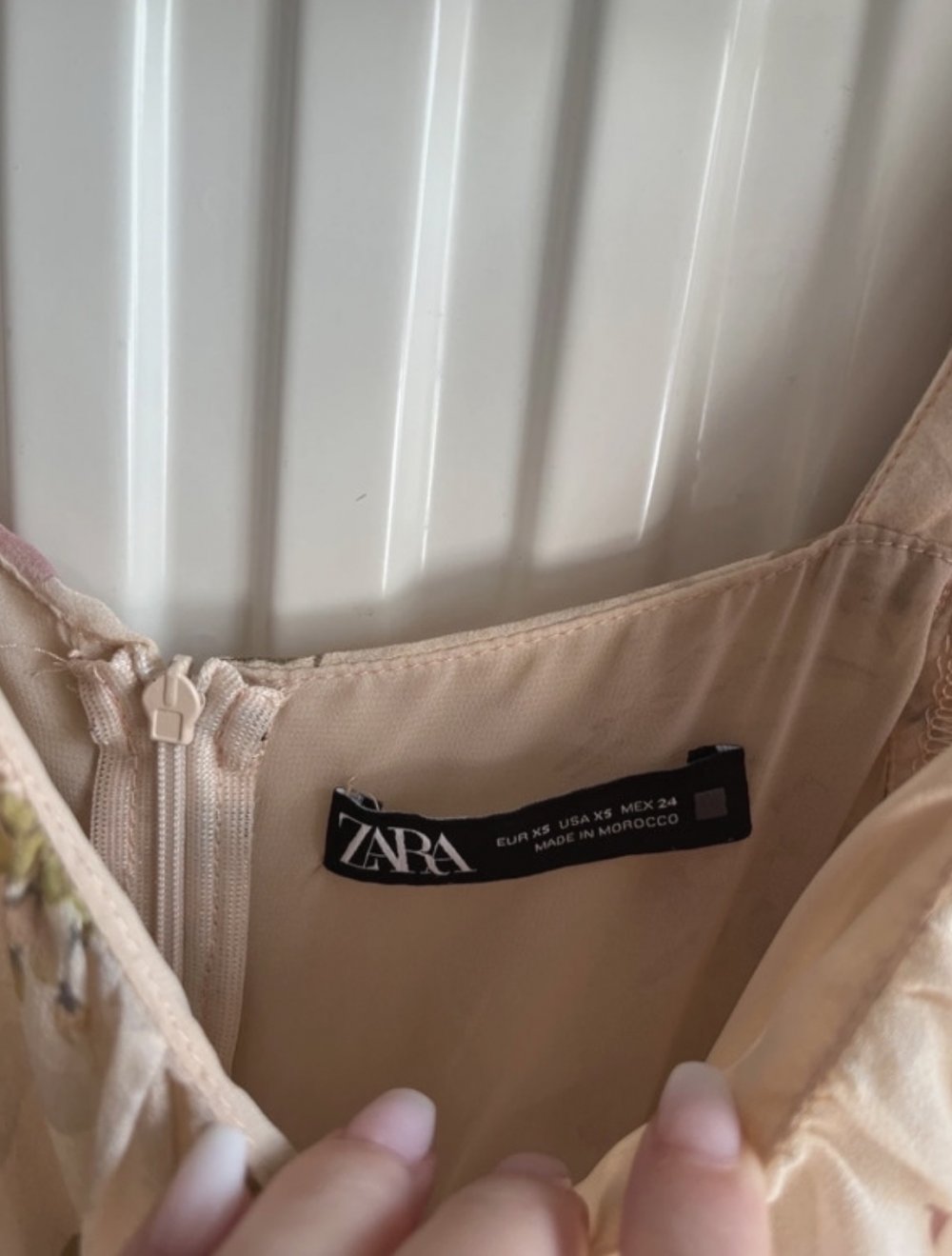 Zara Kleid mit Raffungen