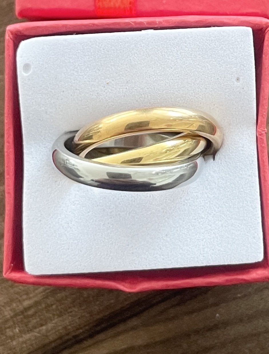 Schöner Wickelring aus 3 Ringen. Designerschmuck Gr 17,,47