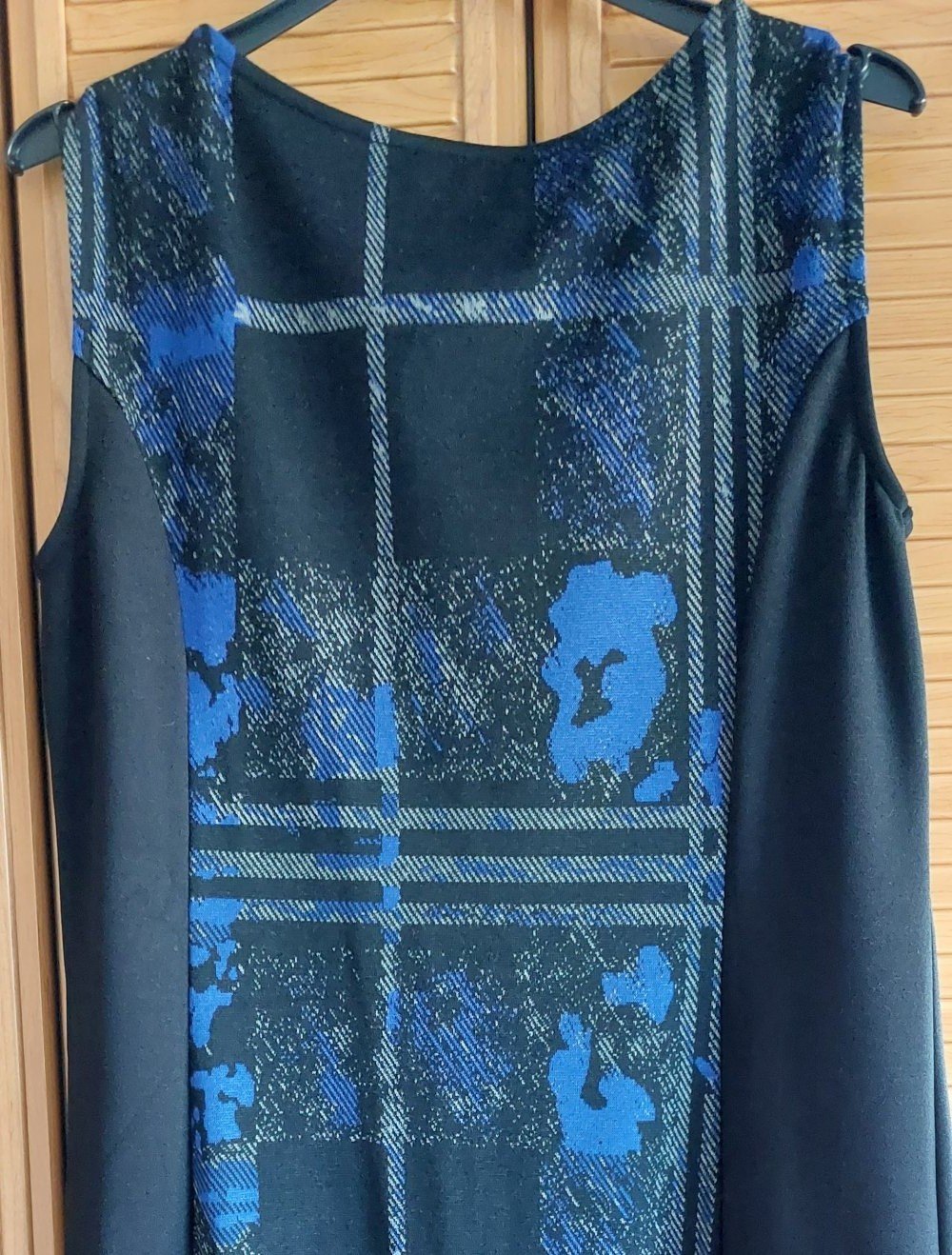 Etuikleid von Creation Größe 40