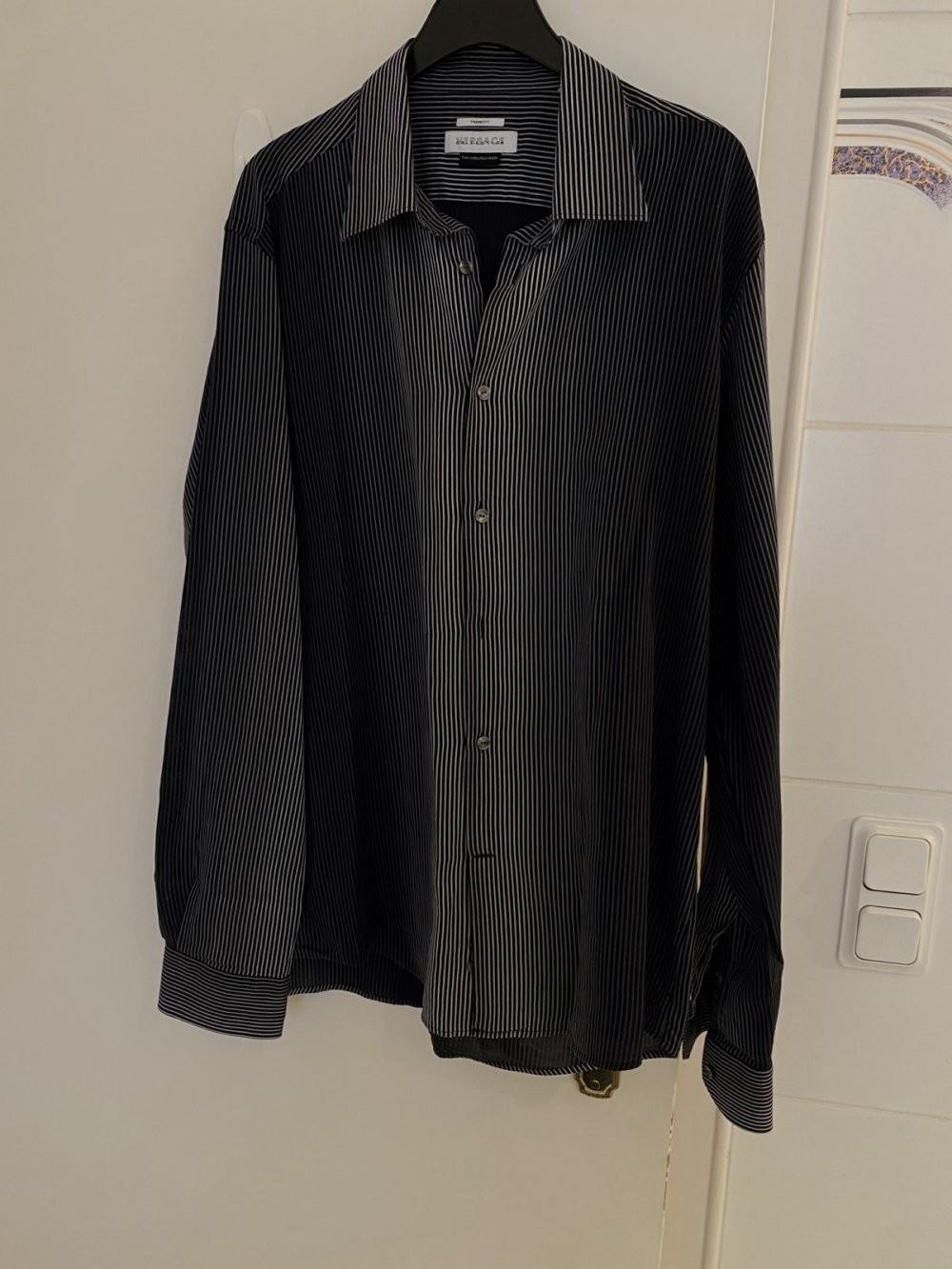 elegantes Herrenhemd