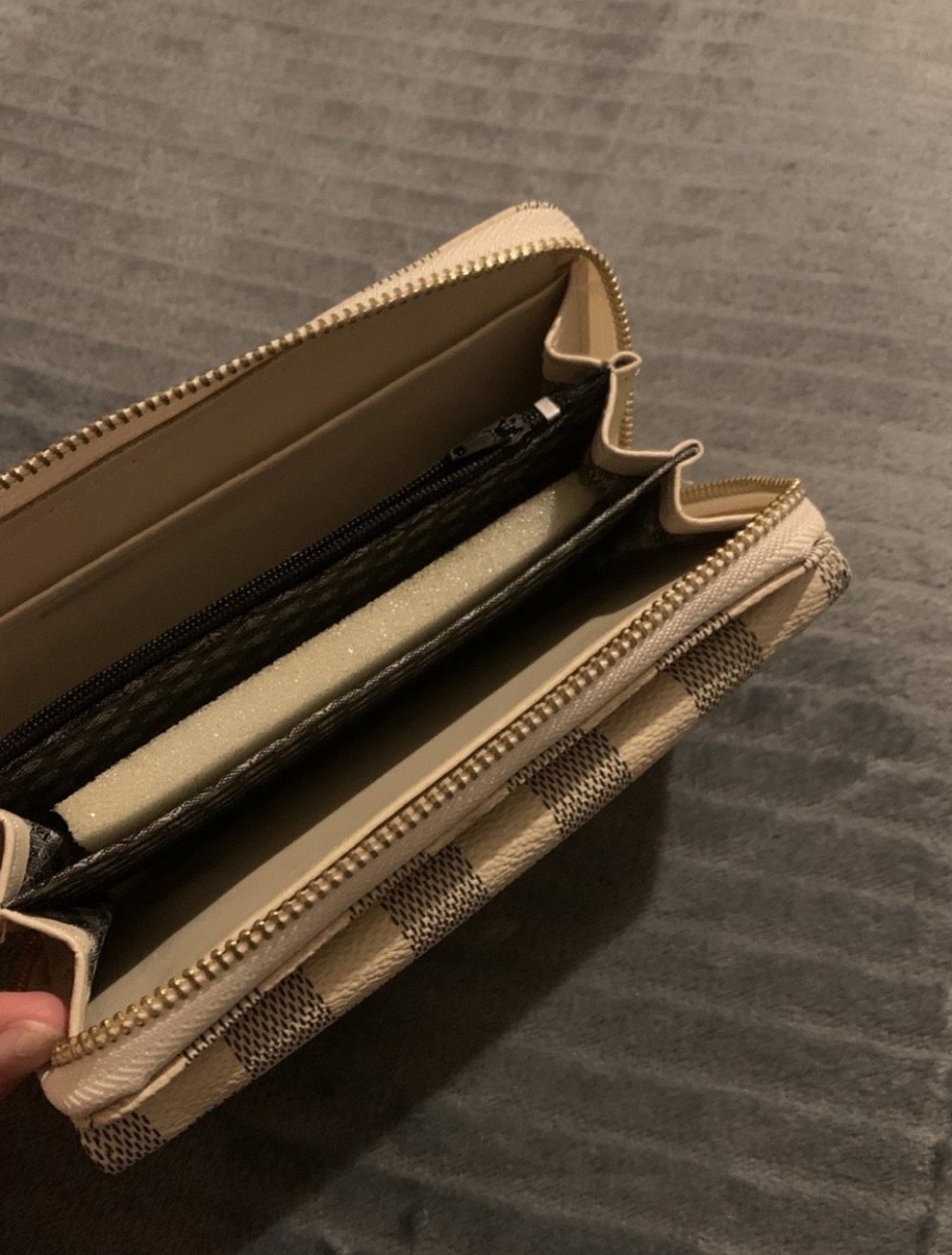 Louis Vuitton, Portmonee