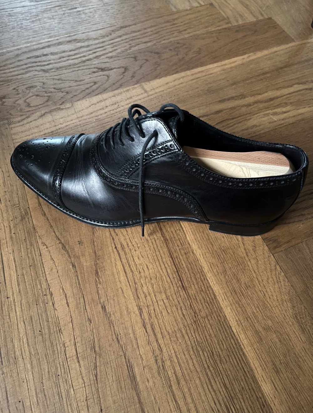 schwarzer Herren Schnürschuh