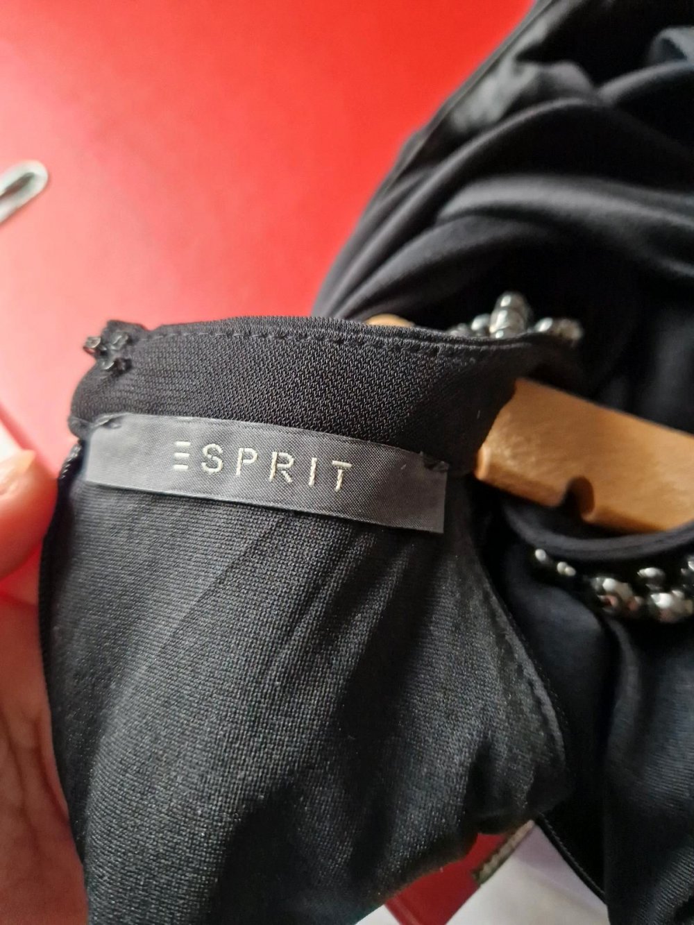 Schwarzes Kleid Esprit