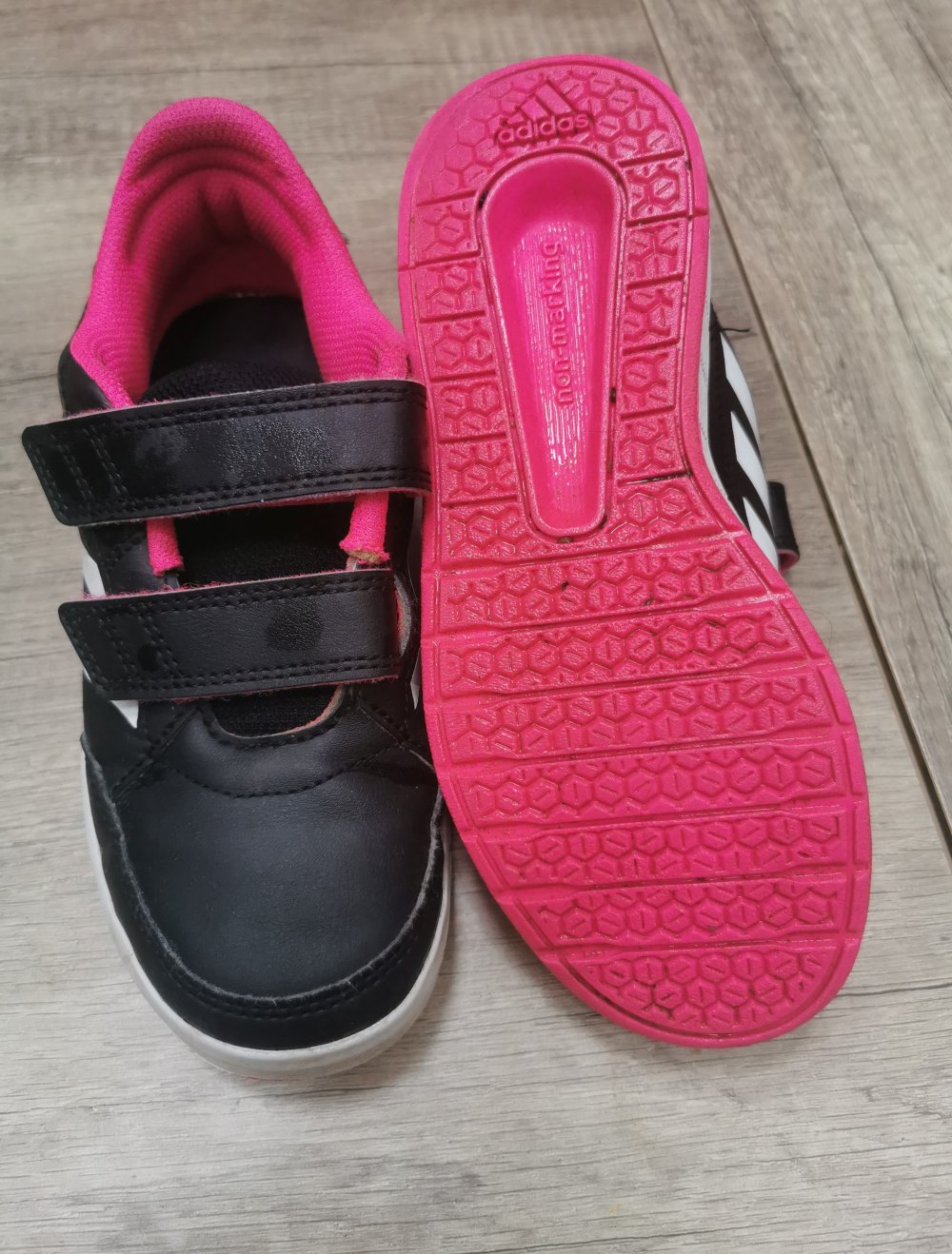 Adidas EcoOrtholite Gr 33 Sneakers Schuhe