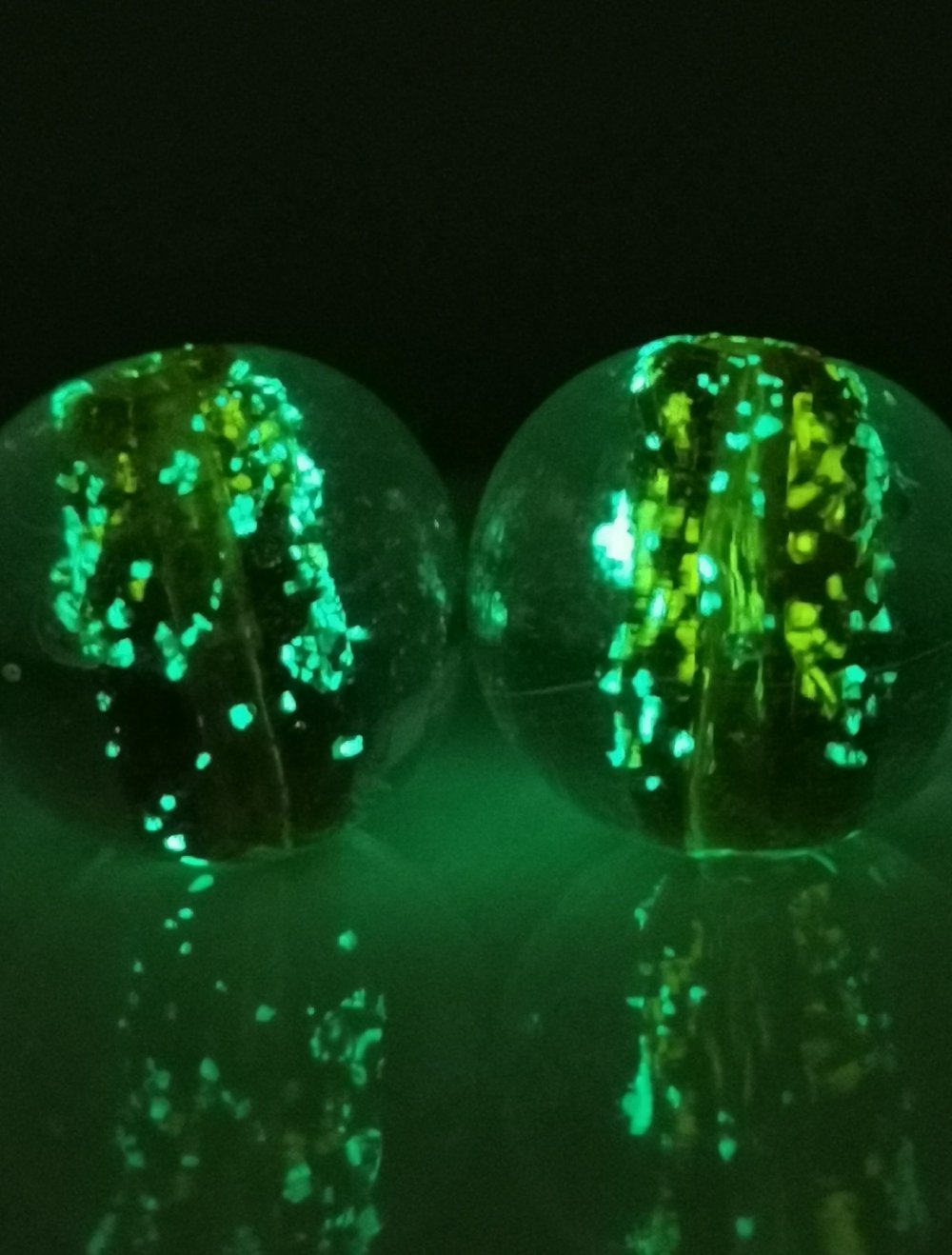 2 Nachtleuchtend Glasperlen 2cm Vollglas handgemacht