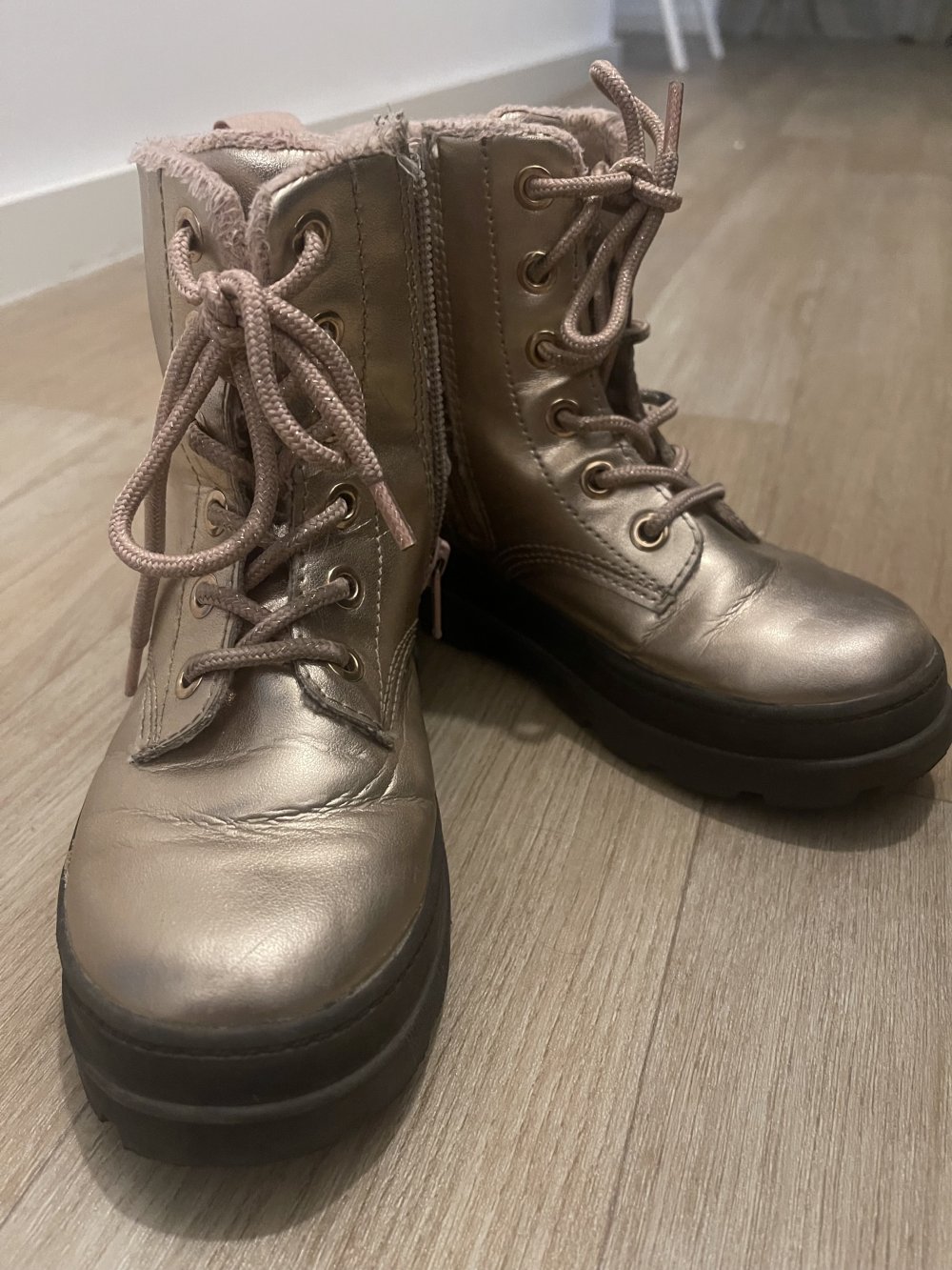 Schnürstiefel mit warmem Futter H&M
