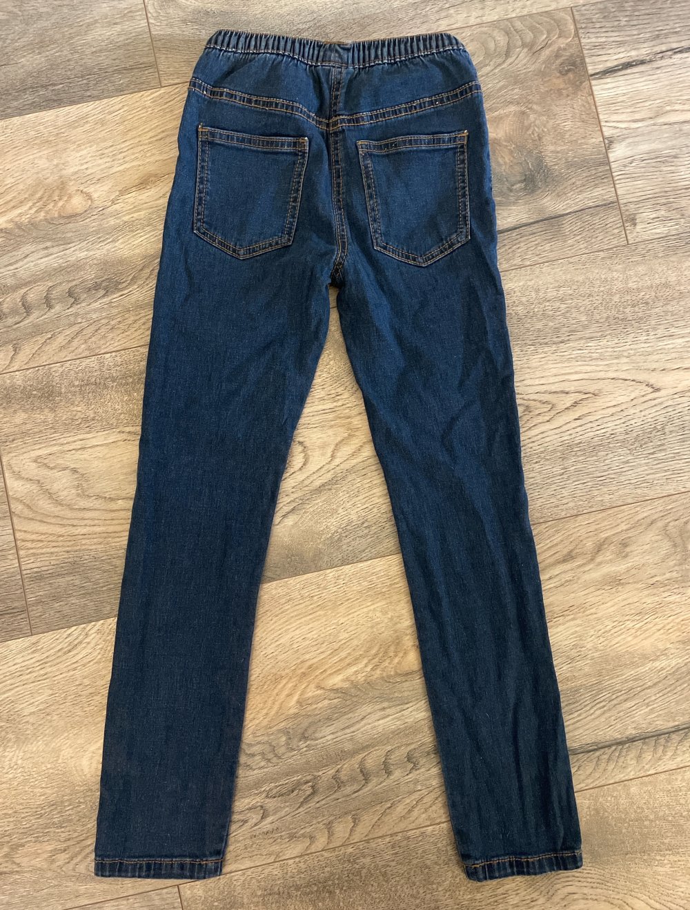 Mädchen Jeans in Größe 128