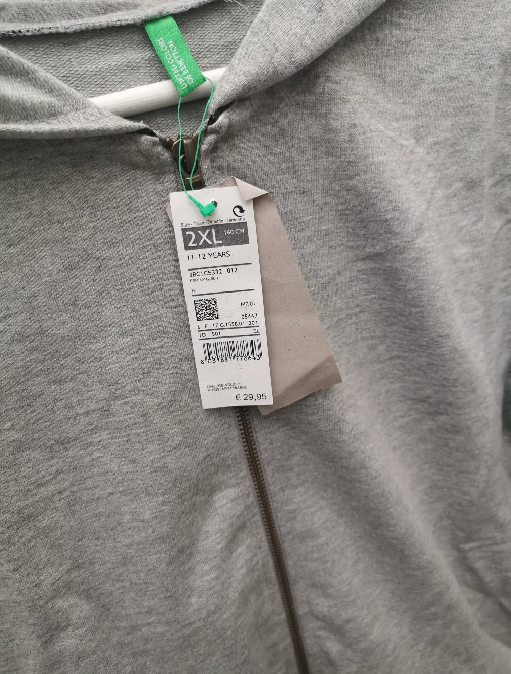 Neue schöne Sweatjacke von Benetton