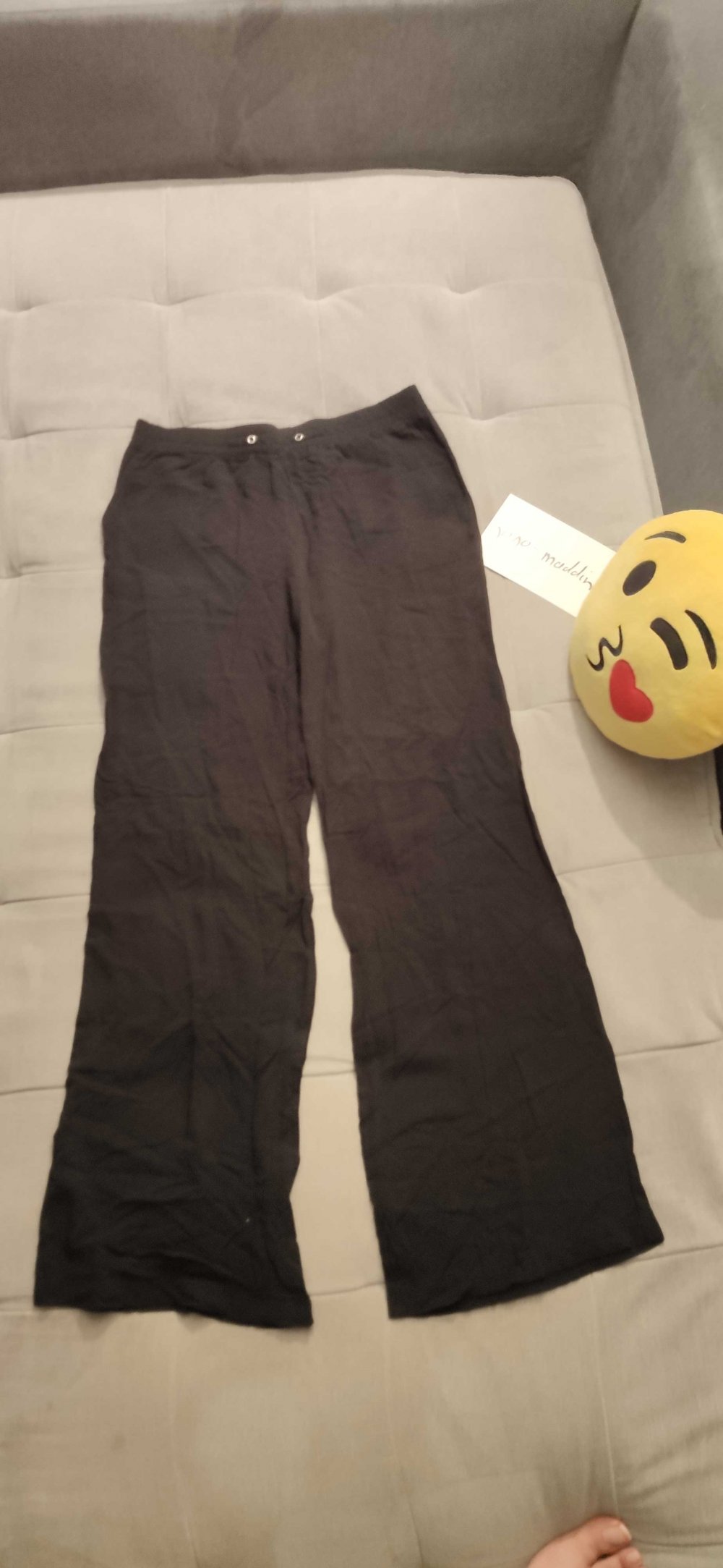 Leichte schwarze Sommerhose