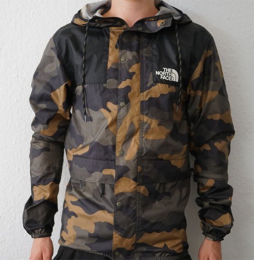 Regenjacke / The North Face / Tarnmuster / Größe XXS