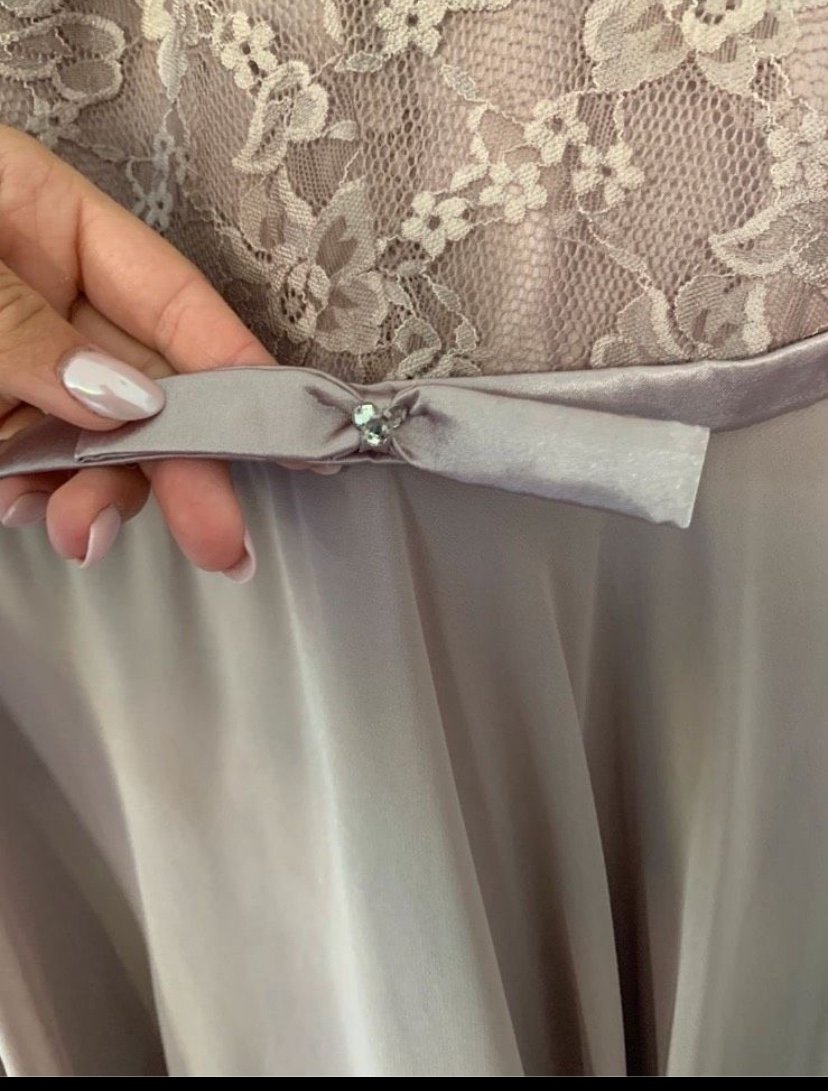 Cocktailkleid aus Spitze