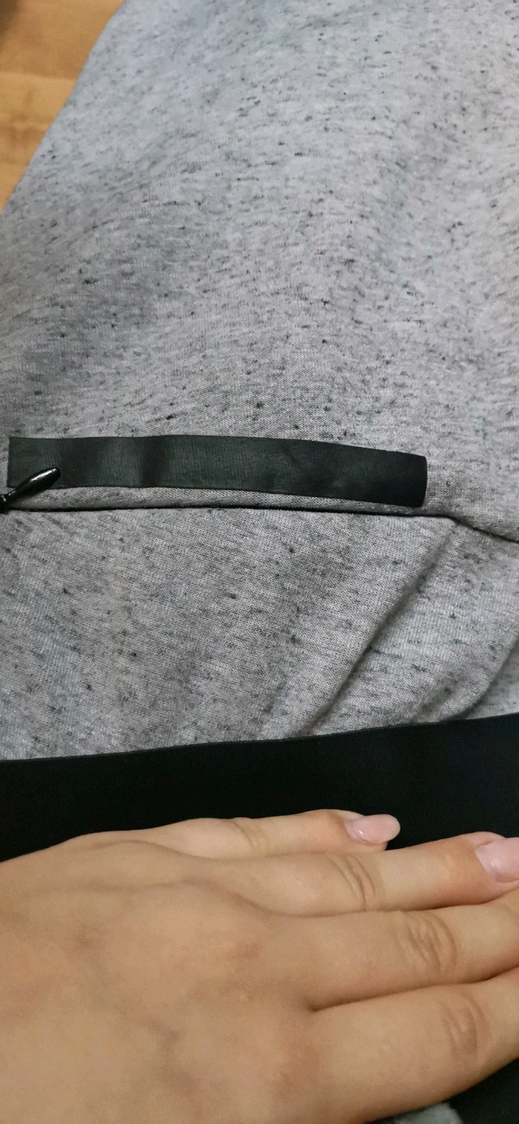 Adidas Hose gr. 42-44 grau schwarz mit Gummibund