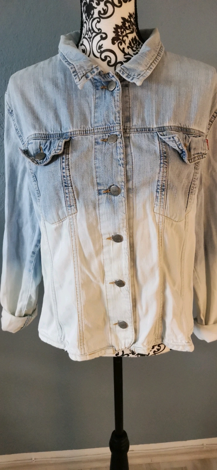 Handbemalte Jeansjacke von His lineart Frau vintage used