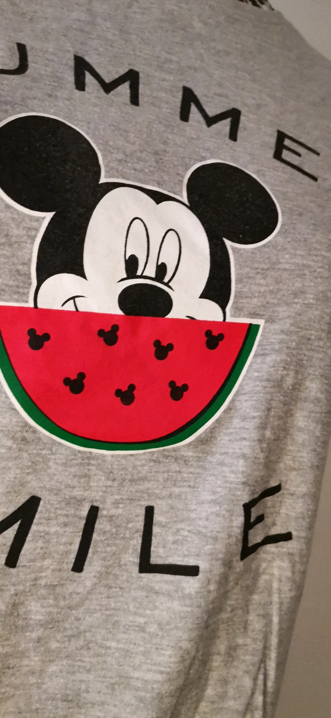 Graues T-Shirt mit Mickey Mouse