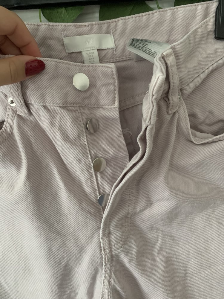 H&M High Waist Mom Jeans Hose flieder rosa 