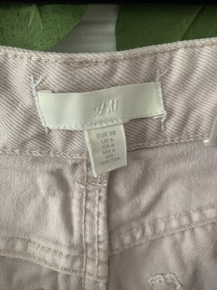 H&M High Waist Mom Jeans Hose flieder rosa 